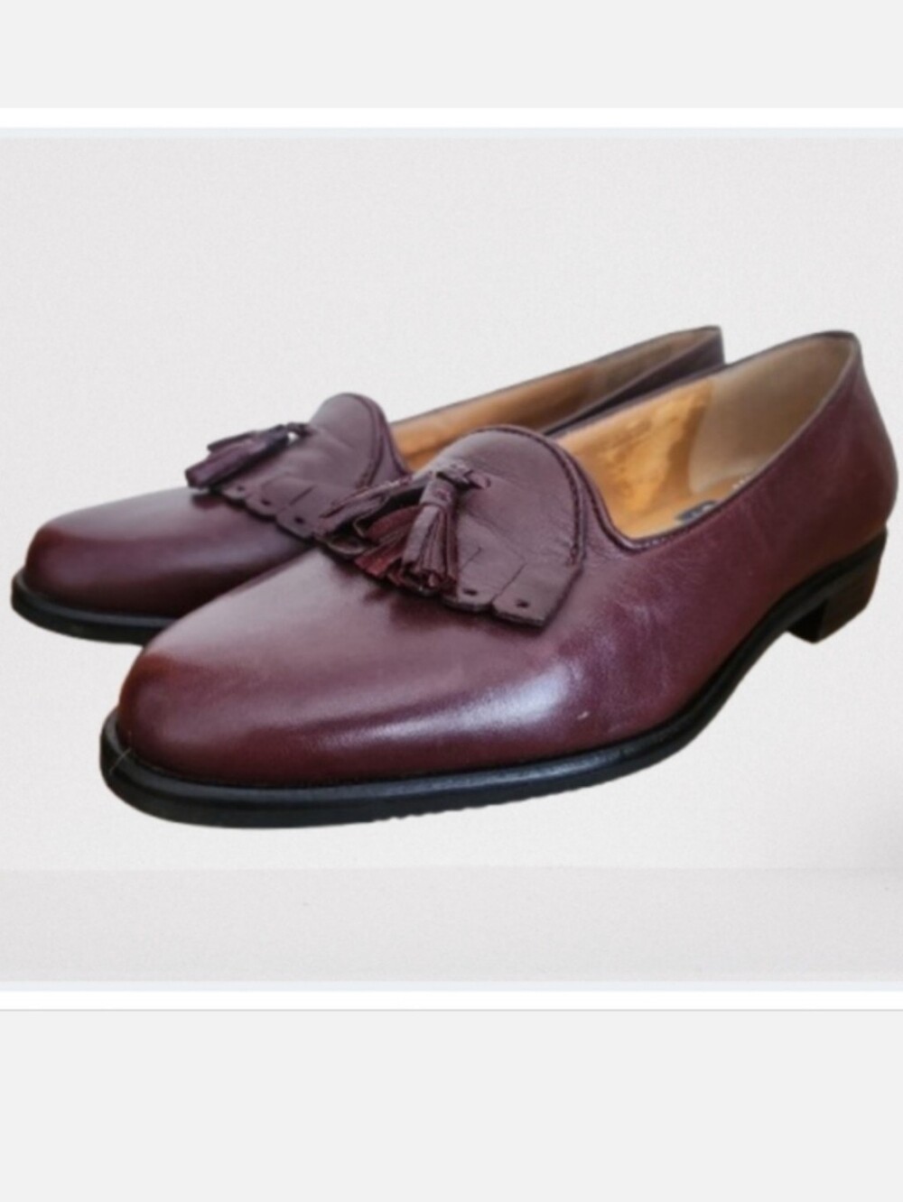 Selly Moc Fit Leather Loafers Size 6 1/2 Narrow